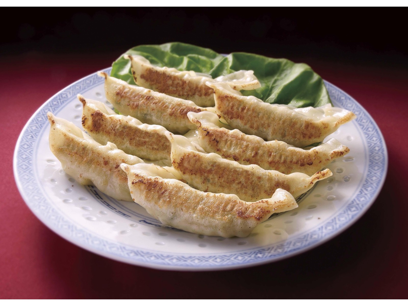 マルハニチロ 赤坂璃宮 大餃子 8コ入（296g）| コープこうべネット