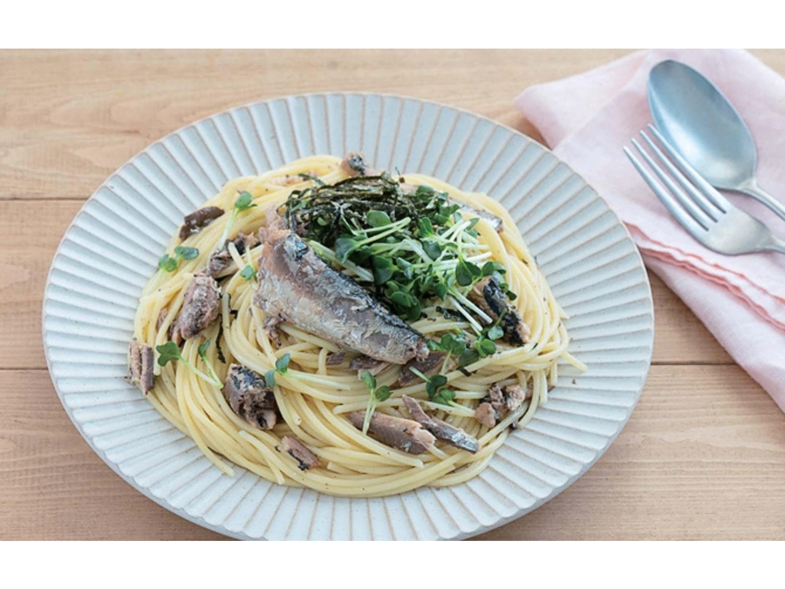 マルハニチロ 北海道のいわし梅しそ風味焼 85g(総量)| コープこうべネット