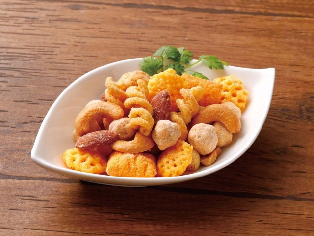 トン チーズイエローミックス缶 230g | コープこうべネット