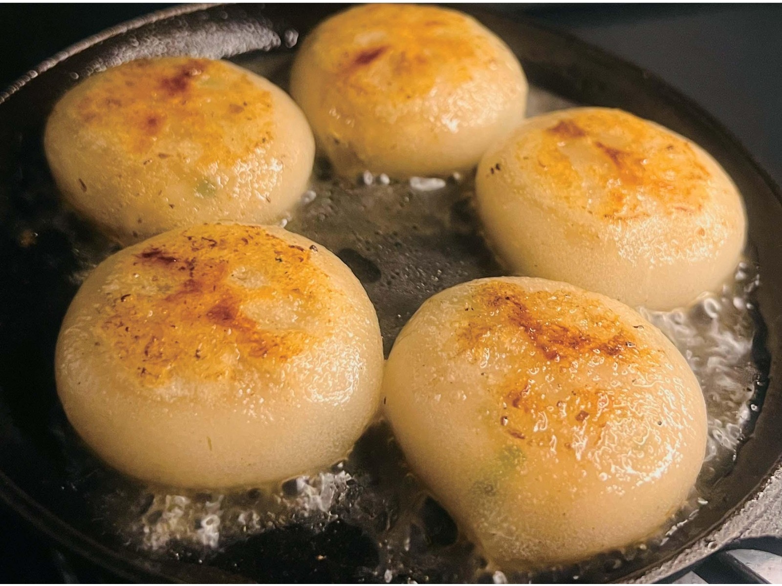 日本ハム もちもち皮のにんにく丸餃子 560g（標準20コ） | コープ