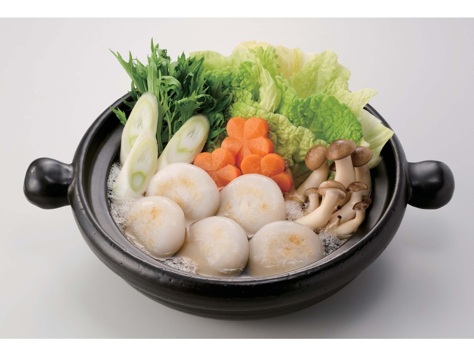 日本ハム もちもち皮のにんにく丸餃子 560g（標準20コ） | コープ