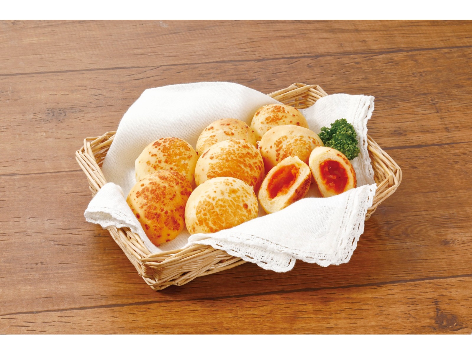 ニッポンハム ピザ味のもちもちしたパン 8コ入（184g）| コープこうべ