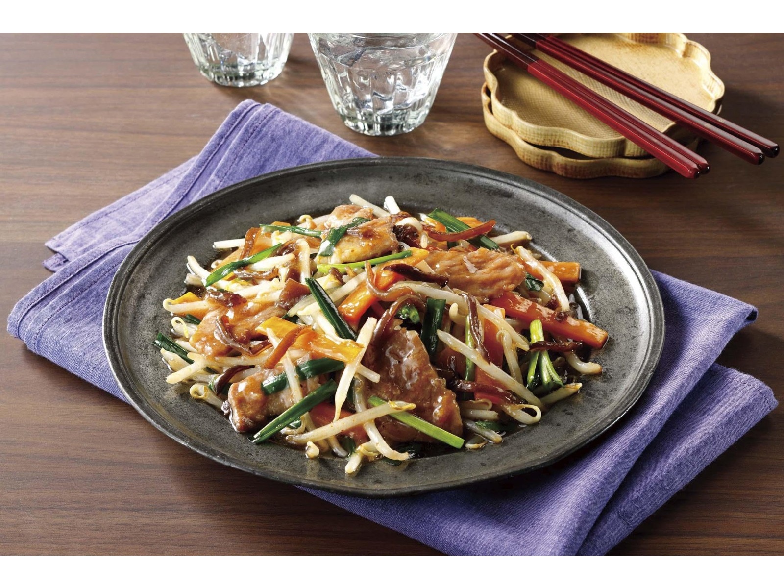 ニッポンハム 中華名菜 豚肉野菜炒め 180g(具:100g、ソース:80g ニッポンハム 中華名菜 豚肉野菜炒め 180g(具:100g、ソース:80g