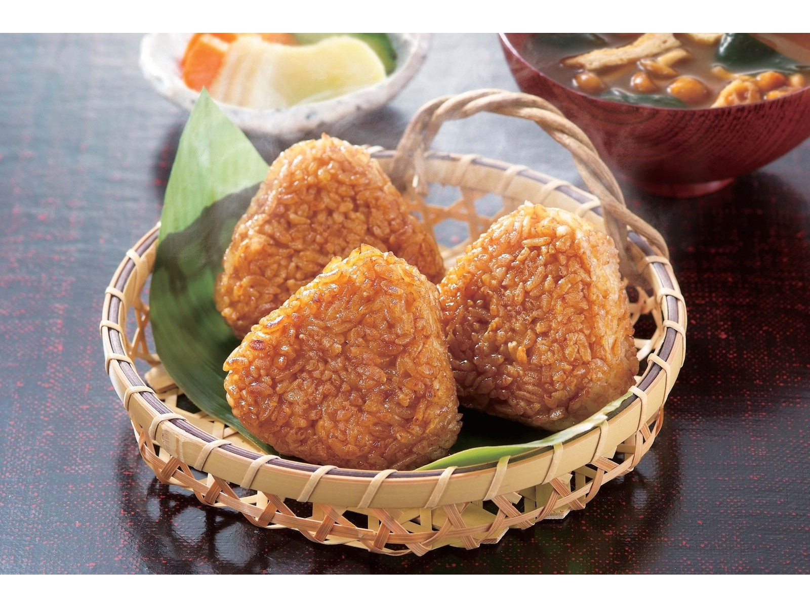しおやき 瀬戸内レモンたい焼き 3個入 | 亀井製菓（坊っちゃん団子