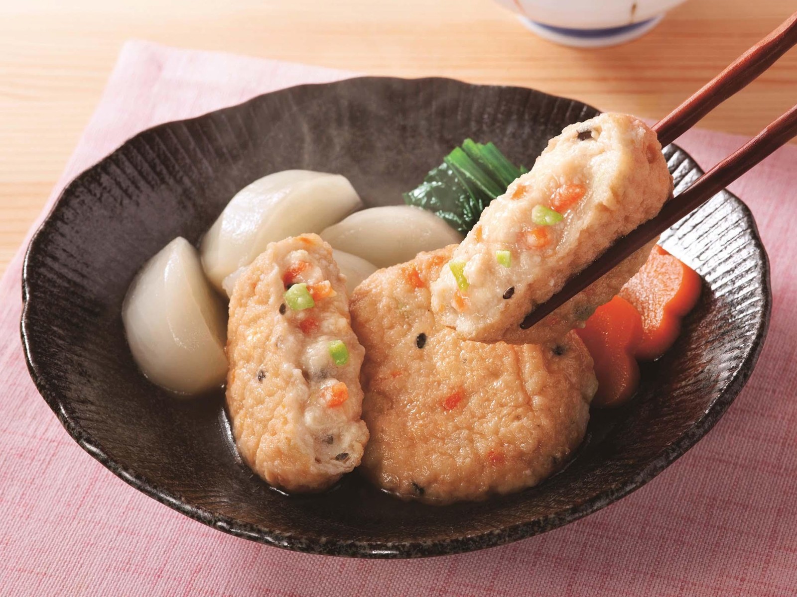 ニチレイ だし香る!ふんわりがんもどき 6コ入(180g)| コープ ニチレイ だし香る!ふんわりがんもどき 6コ入(180g)| コープ