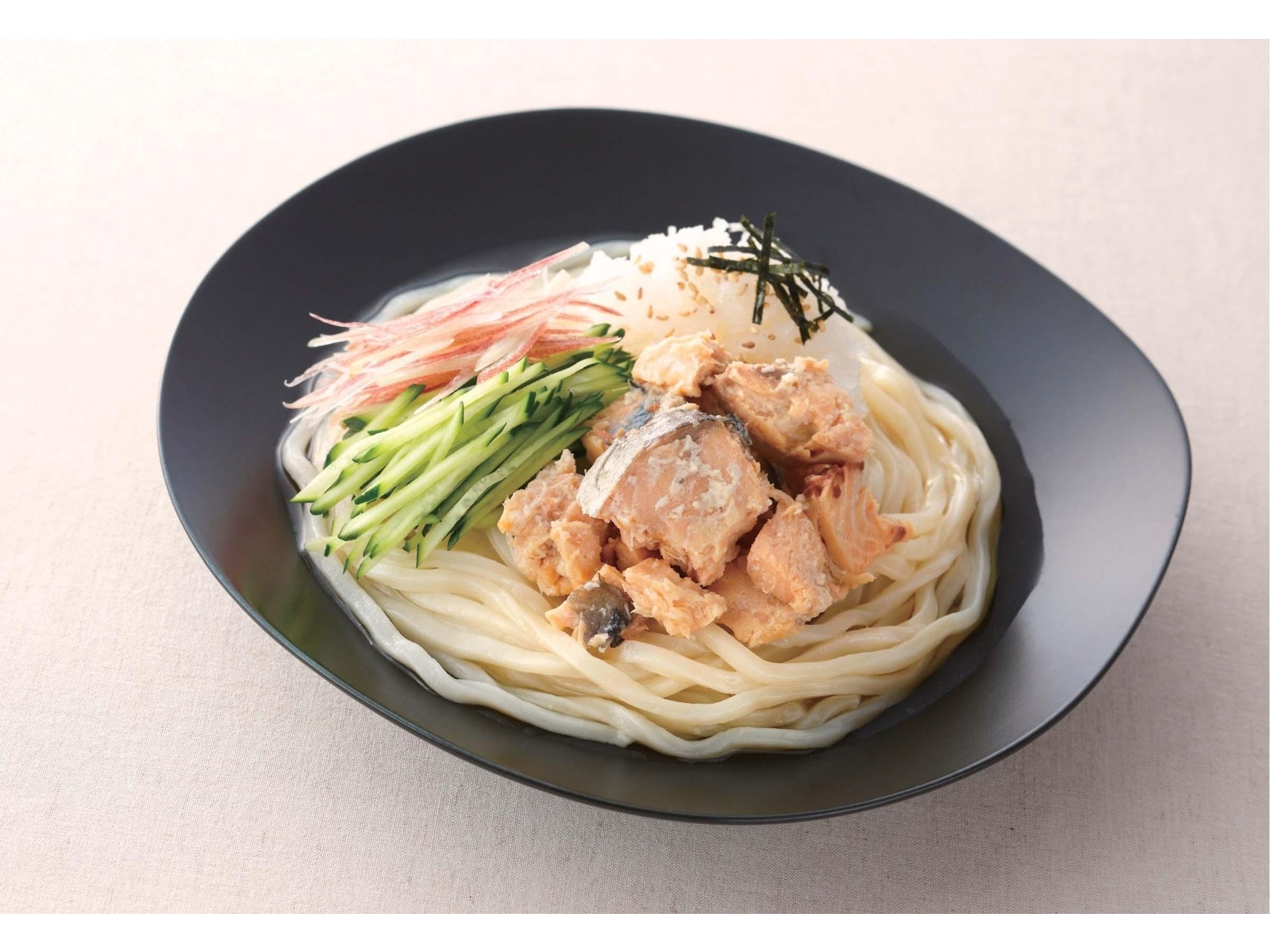 マルハニチロ さけ水煮 90g(総量)×3缶組| コープこうべネット