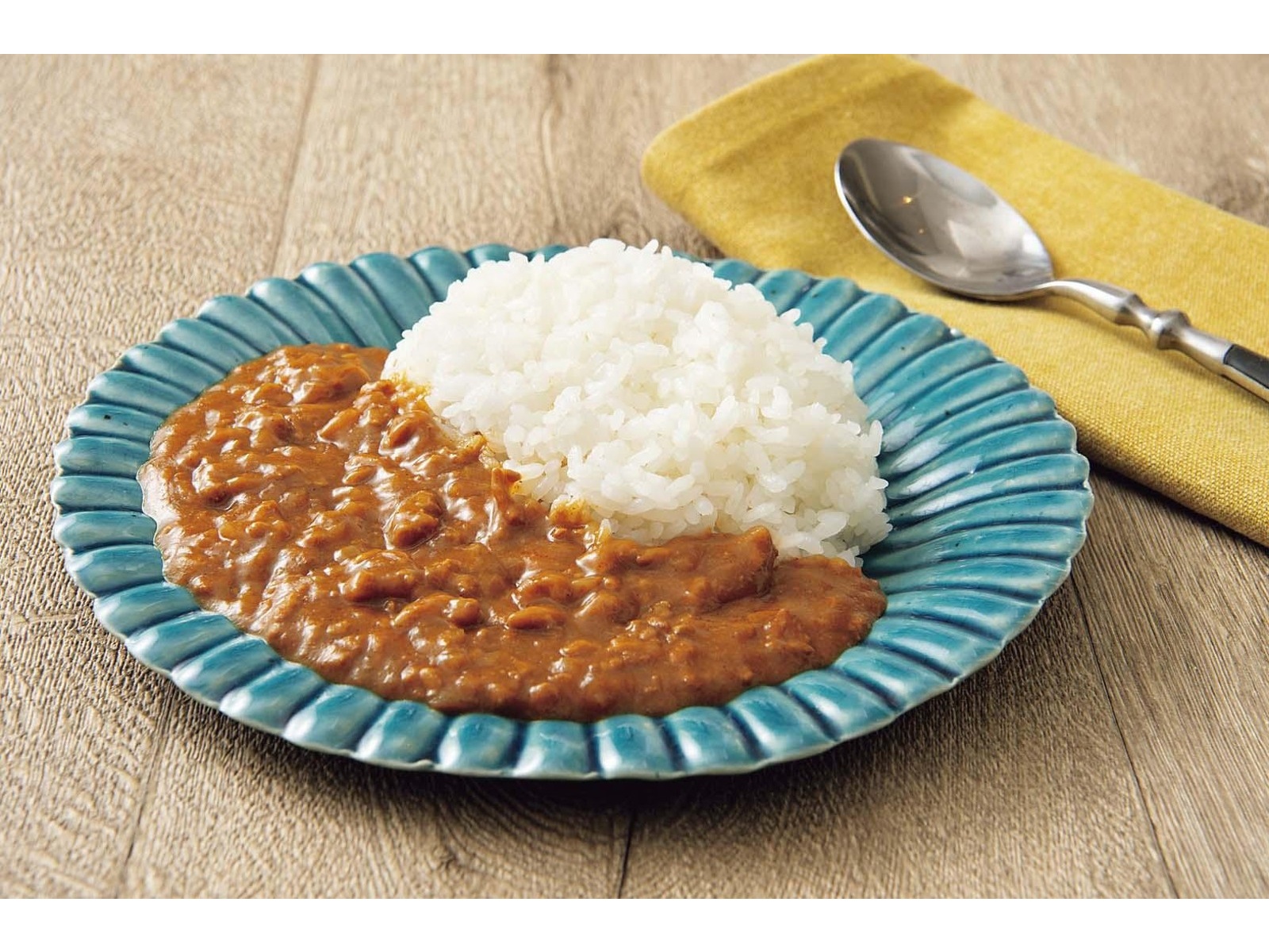 カレー 京都烏丸高辻、イナズマ走る刺激カレー「スパイスホリック