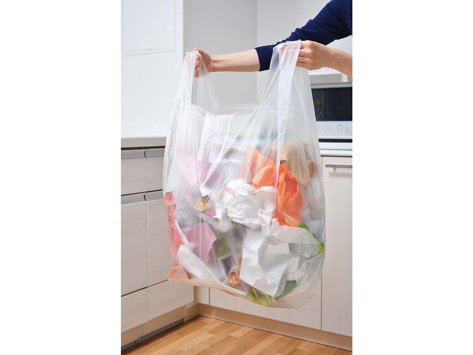 CO・OP 開けやすい取っ手付き半透明ごみ袋 100枚入 45L| コープ CO・OP 開けやすい取っ手付き半透明ごみ袋 100枚入 45L| コープ