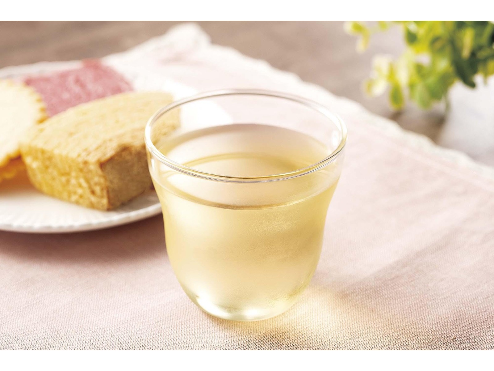 CO・OP 毎日せんい りんごともも 1箱(125ml×12本入)| コープ