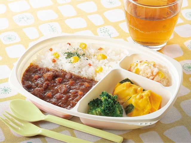 CO・OP 5種の野菜を使ったお子さまプレート チキンカレーセット