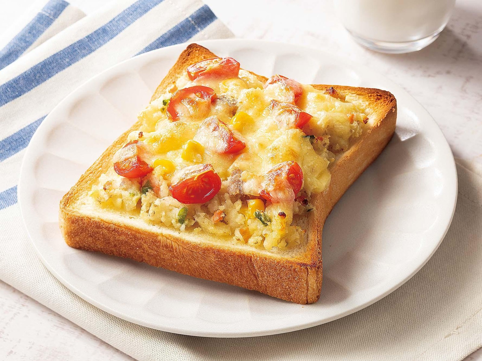 CO・OP 3種野菜とベーコンのポテトサラダベース 300g（標準15コ