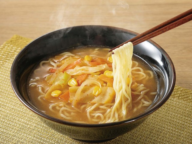 NISSIN みそラーメン、飯　 7個入り　￼合計14個入り Amazon.co.jp: 各2種セット 合計6個 新みそきん 濃厚味噌