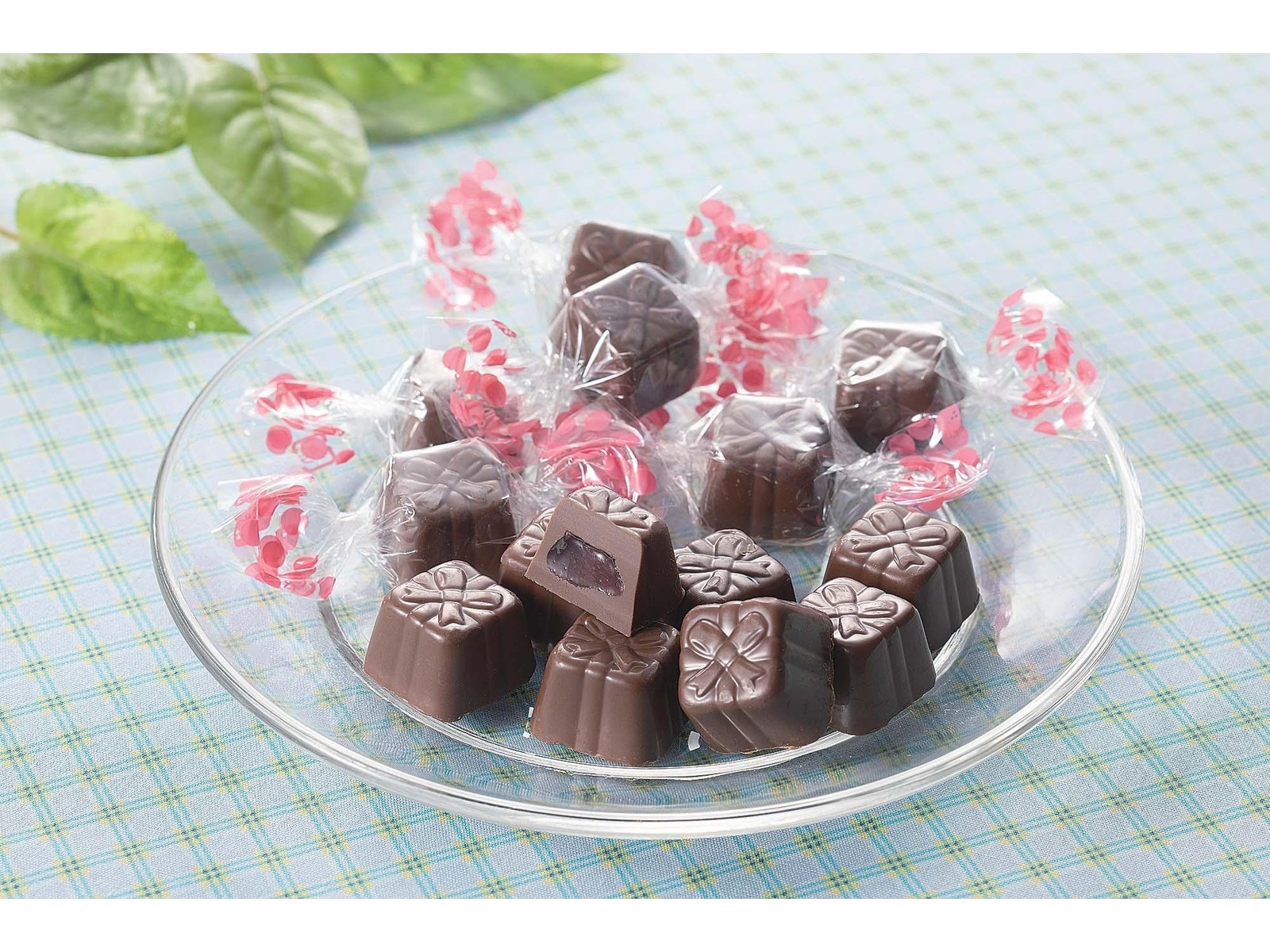 CO・OP いちごソースファミリーチョコレート 117g（個包装込み