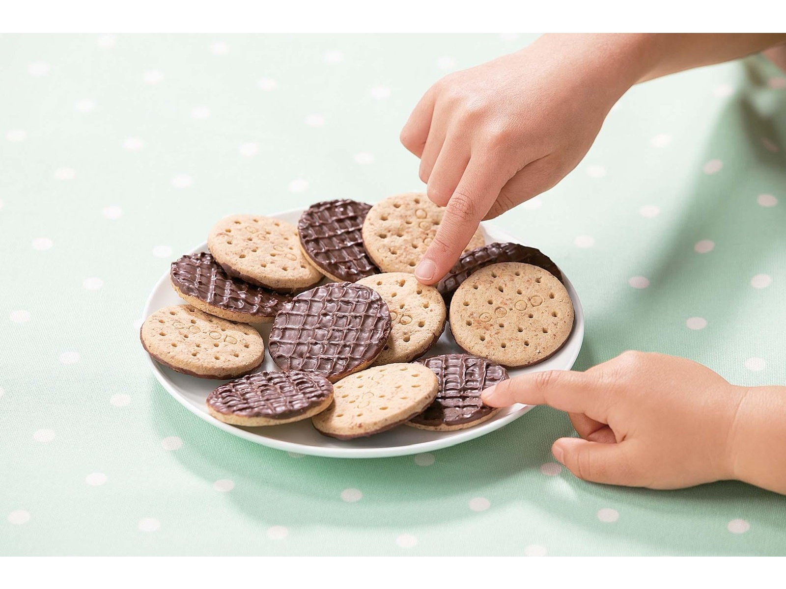 ★しましま　◉チョコレートスムーズ味と北海道ミルク味の各1点ずつ ☆しましま ◉チョコレートスムーズ味と北海道ミルク味の各1点