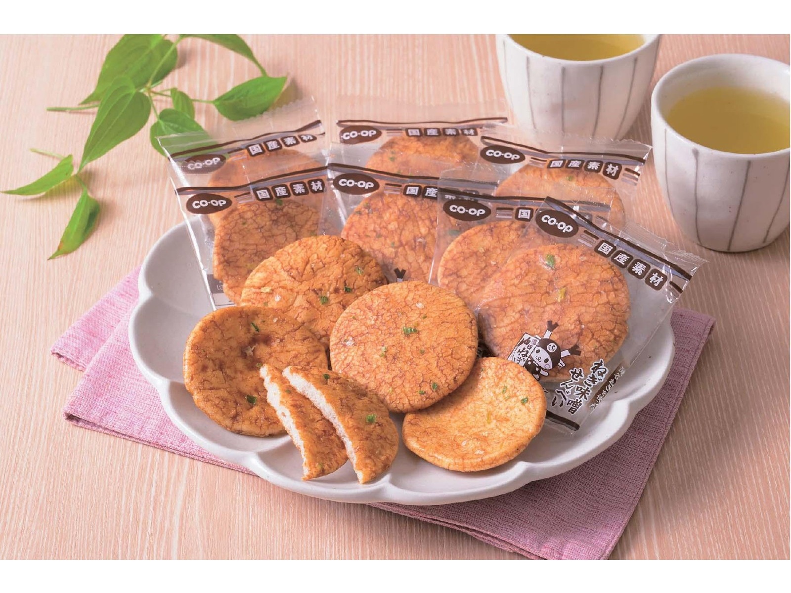 CO・OP 深谷ねぎを使った ねぎ味噌せんべい 70g | コープこうべネット