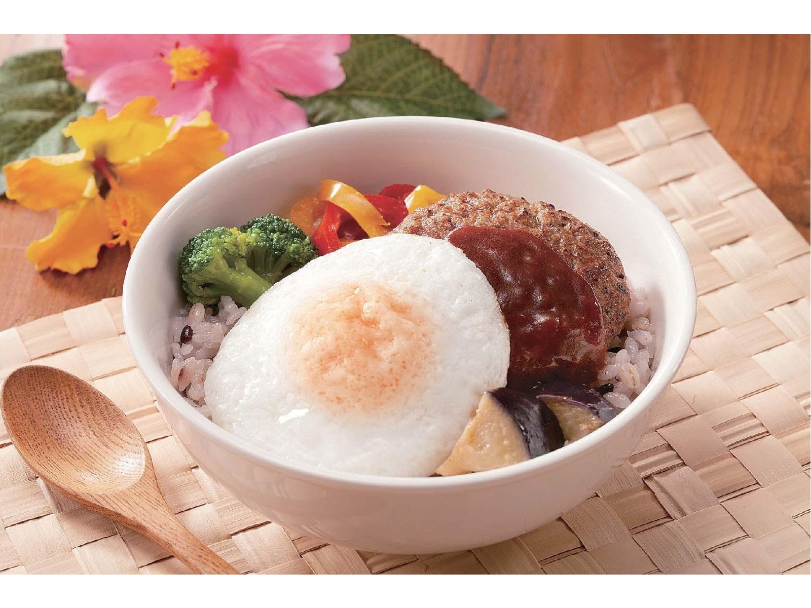 こばん CO・OP 彩り野菜と五穀ごはんのロコモコ 1人前(300g)| コープこうべネット