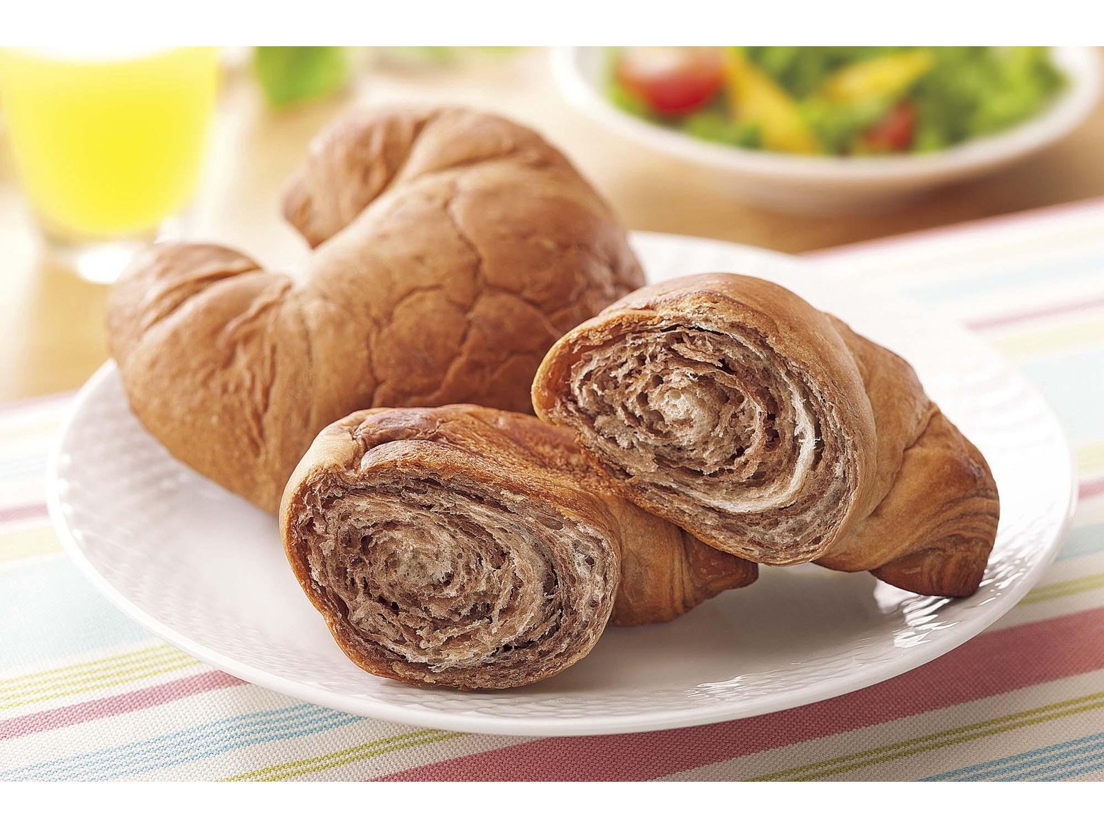 CO・OP チョコレートクロワッサン 1箱（10コ入）| コープこうべネット