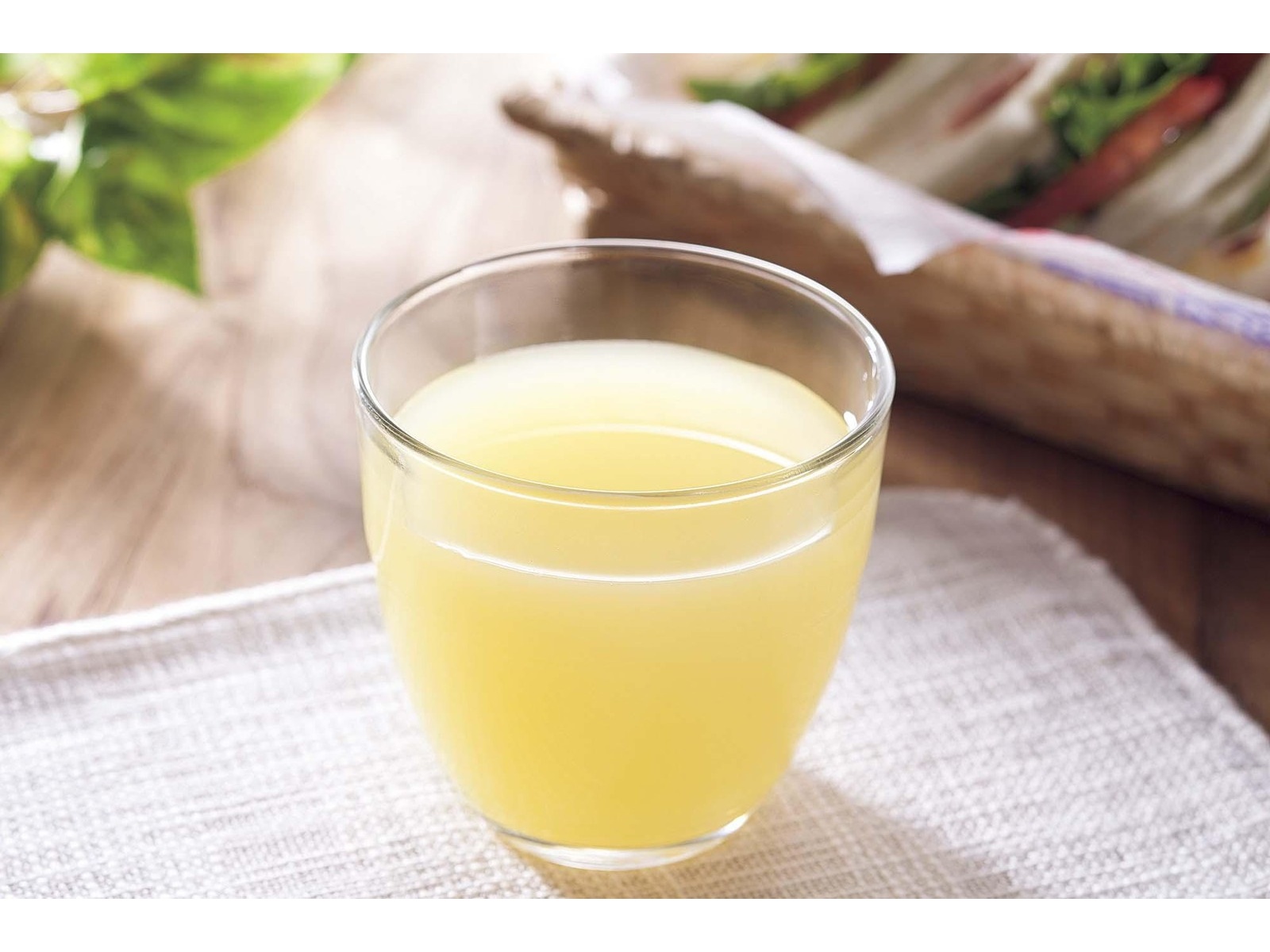 CO・OP 青森県産 王林ストレートジュース 1箱(125ml×12本入)| コープ