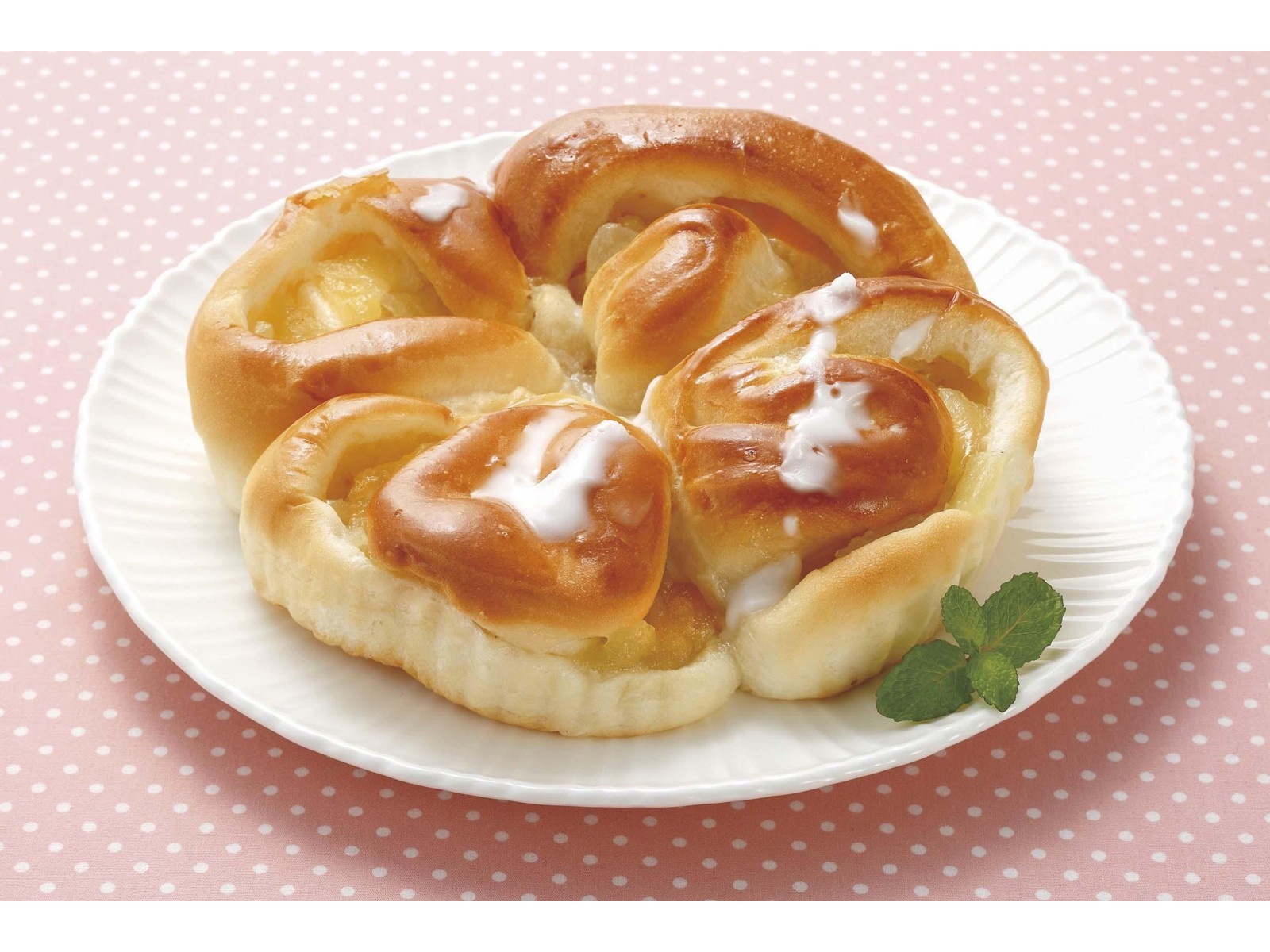 コープこうべ ベーカリー工房りんごパン 1コ| コープこうべネット