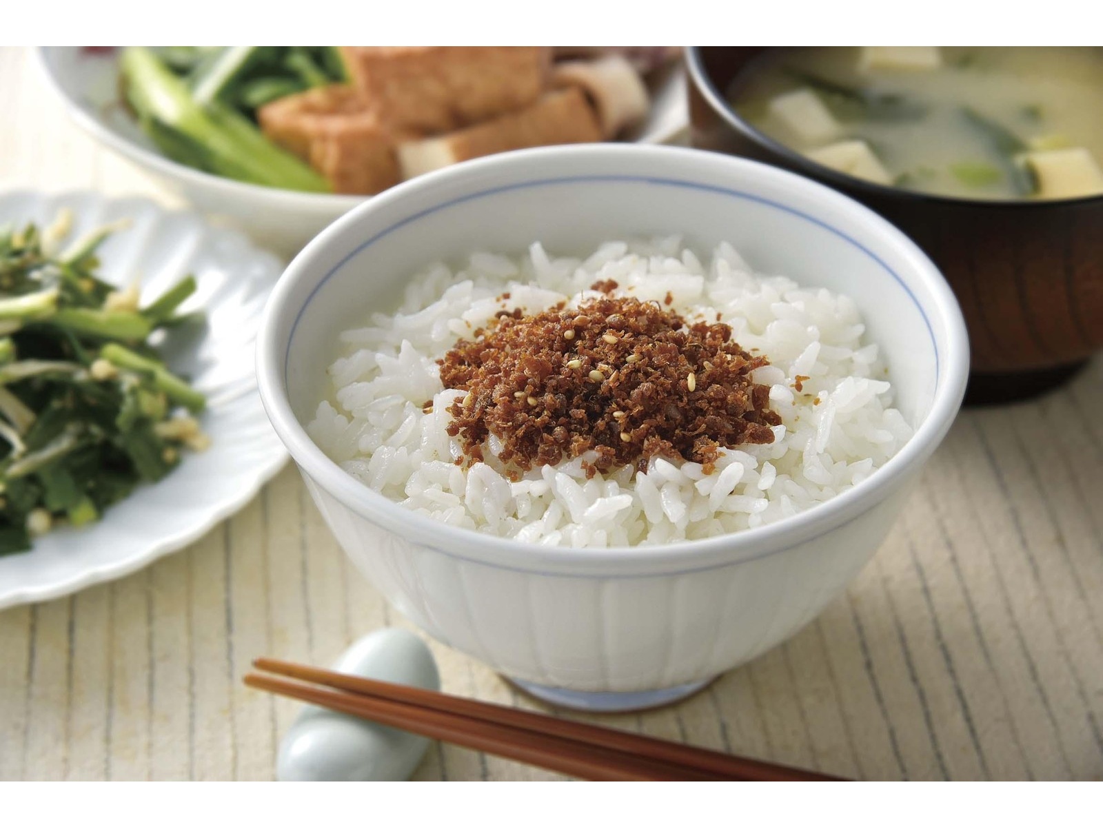 にんべん まぐろそぼろふりかけ胡麻入り 80g | コープこうべネット