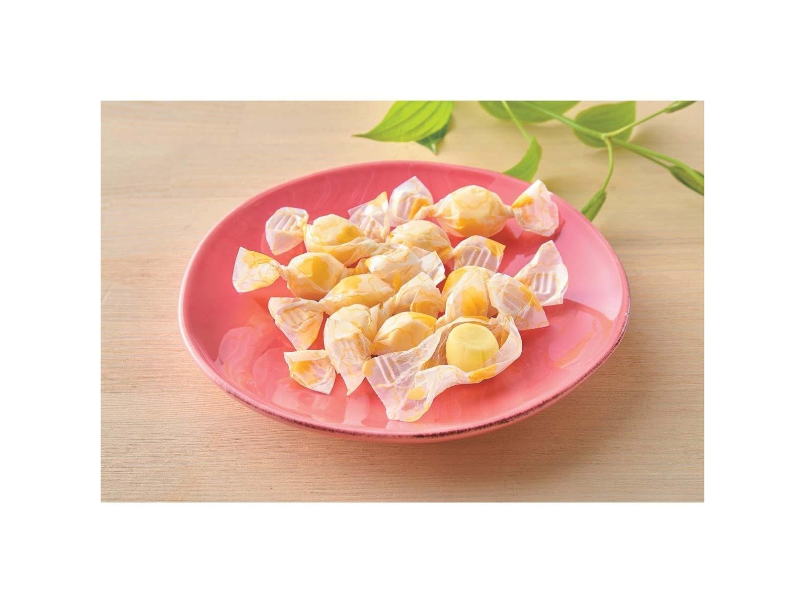 不二家 アニメちいかわふにゃふにゃミルキー(シュークリーム味) 32g