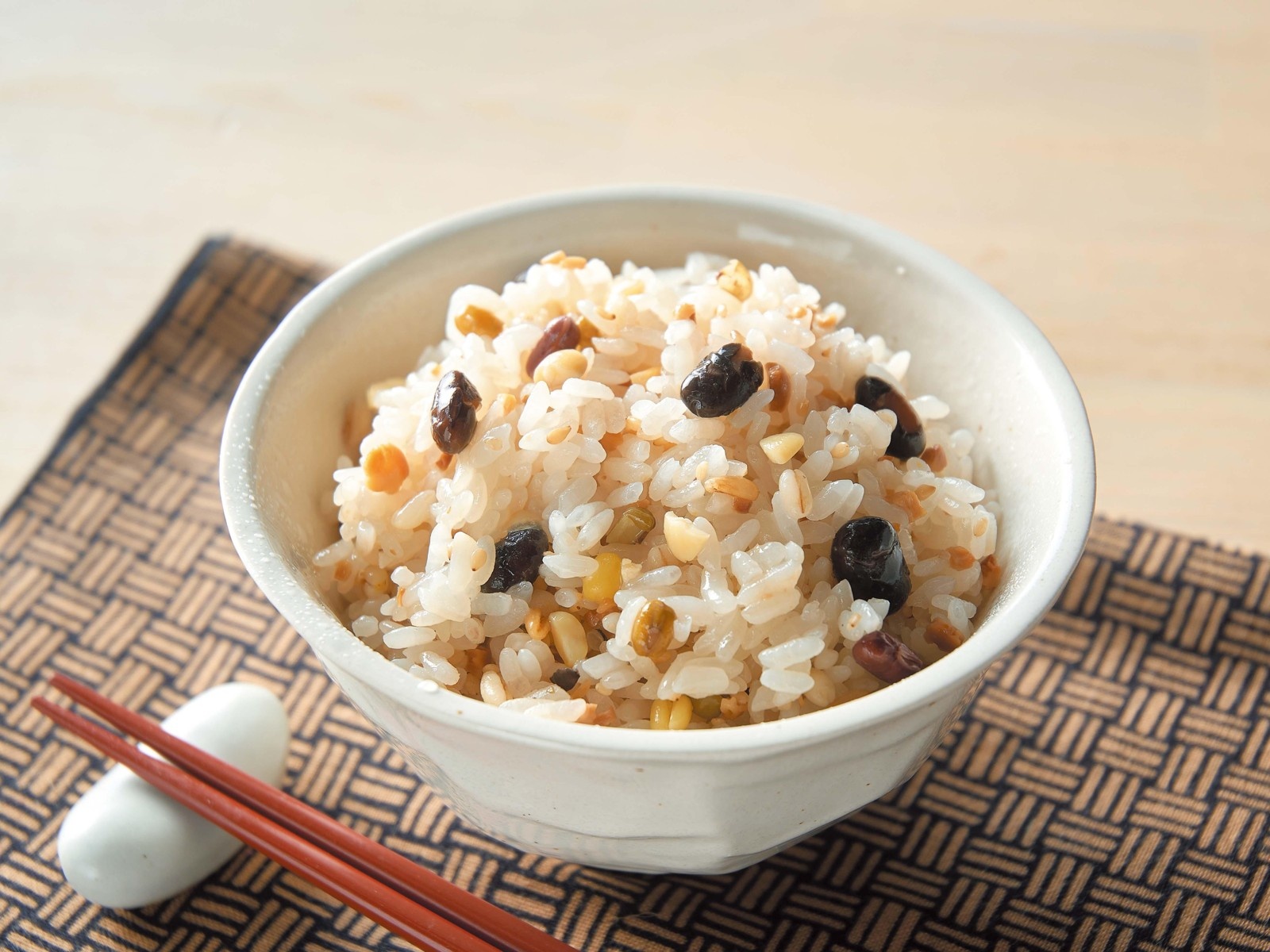 はくばく たんぱく質が摂れるお豆ブレンド雑穀 30g×6袋入| コープ