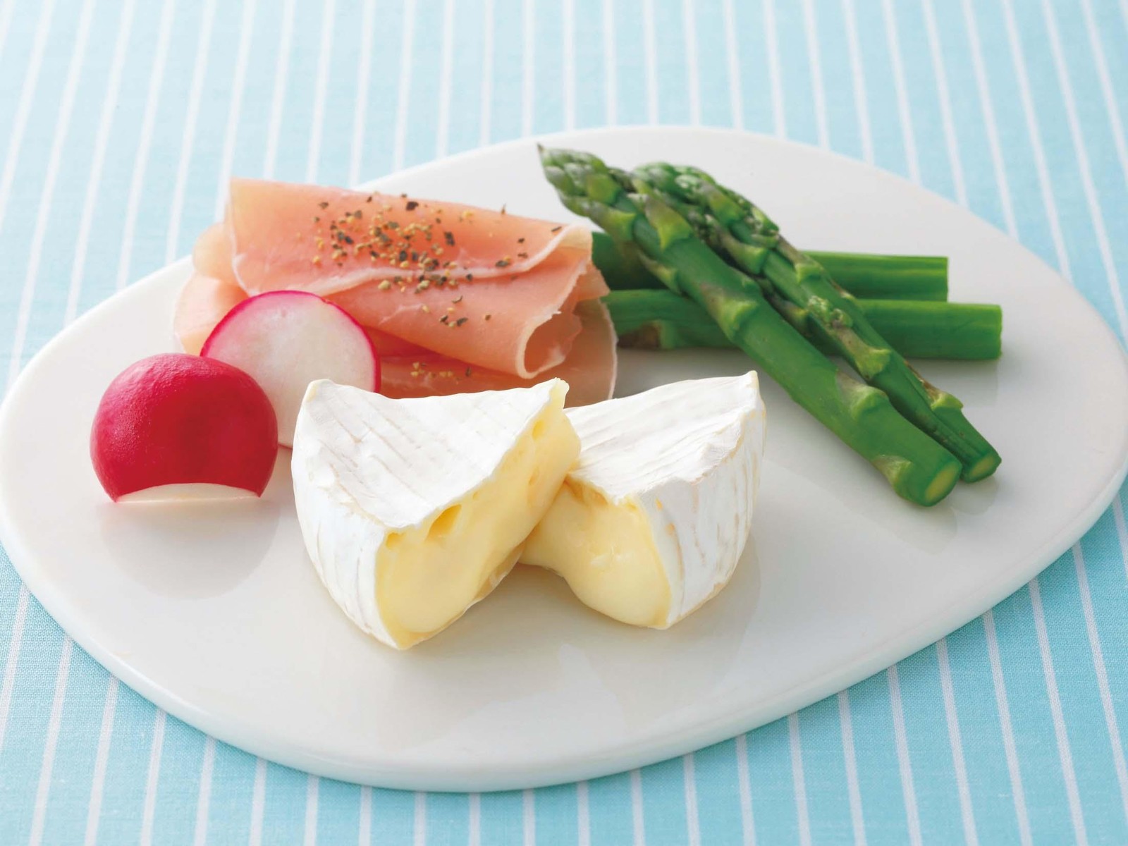 明治 北海道十勝カマンベールチーズ 90g| コープこうべネット