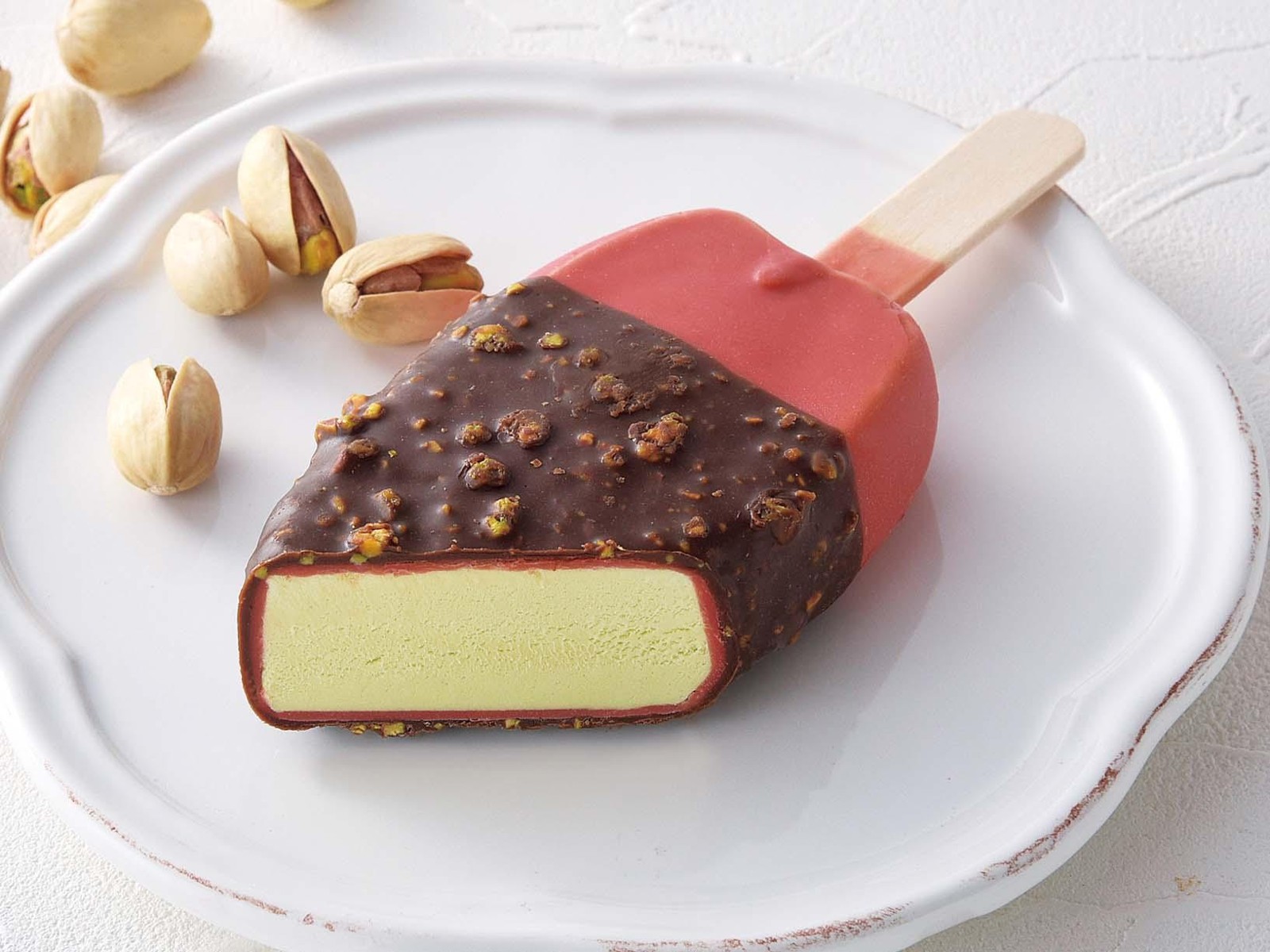 森永乳業 PARMダブルチョコピスタチオ＆ラズベリーショコラ 80ml