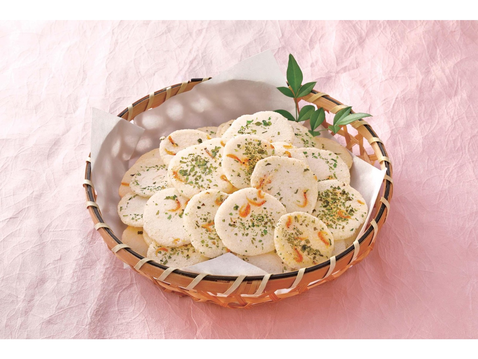 三河屋製菓 えび満月ゆずぽん酢風味 62g| コープこうべネット