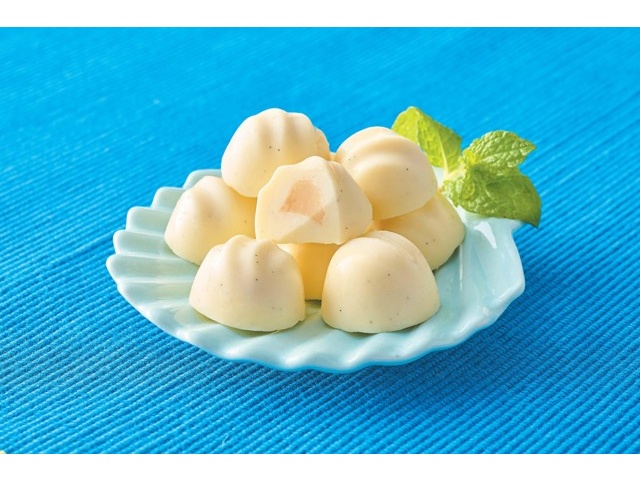 明治 マカダミアチョコレート沖縄塩＆上質バニラ 9粒入| コープこうべ