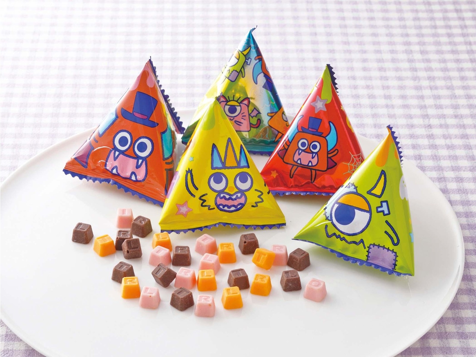 チロルチョコ プチロル＜ハロウィンパック＞ 96g（12g×8袋