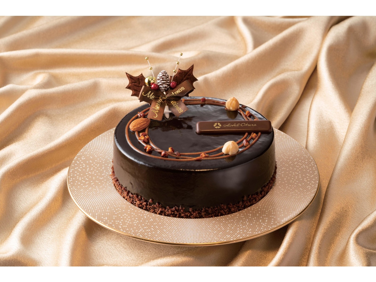 ホテルオークラ キャラメルダブルナッツショコラ 1箱（1コ）| コープ