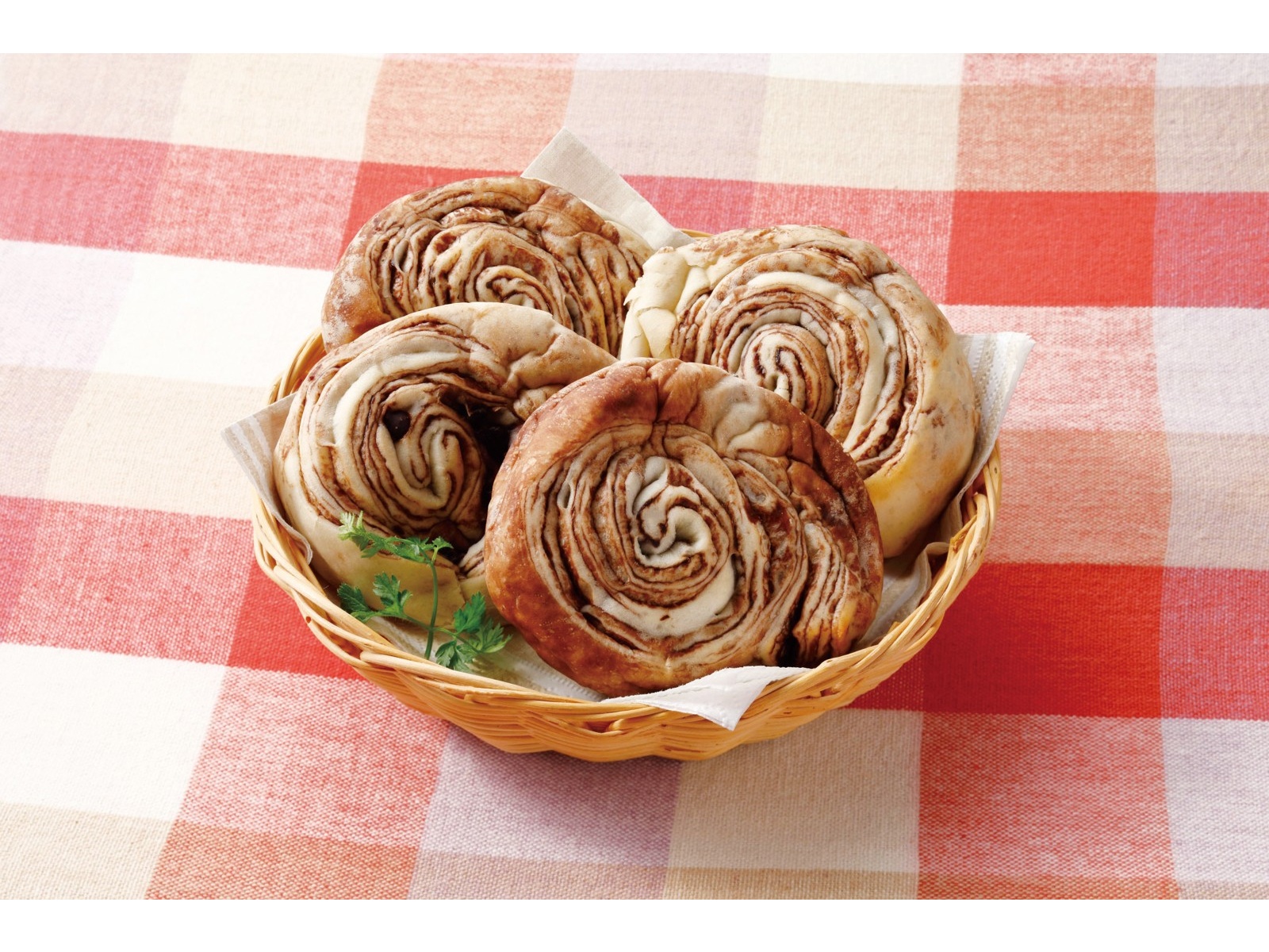 ヤマザキ もっちパン（チョコ＆チョコチップ） 4コ入| コープこうべネット