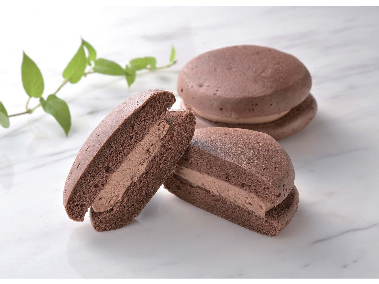 ヤマザキ 生チョコクリームスフレ（北海道産牛乳使用） 2コ入| コープ