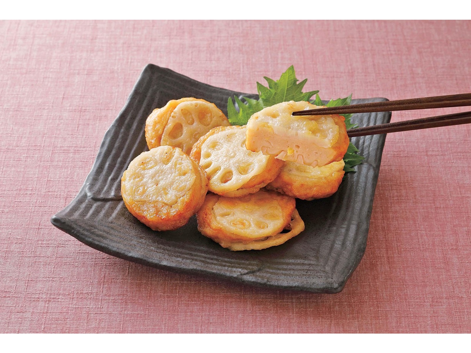 ヨコオ 国産鶏の蓮根はさみ天(角切り生姜入) 6コ入(162g)| コープ