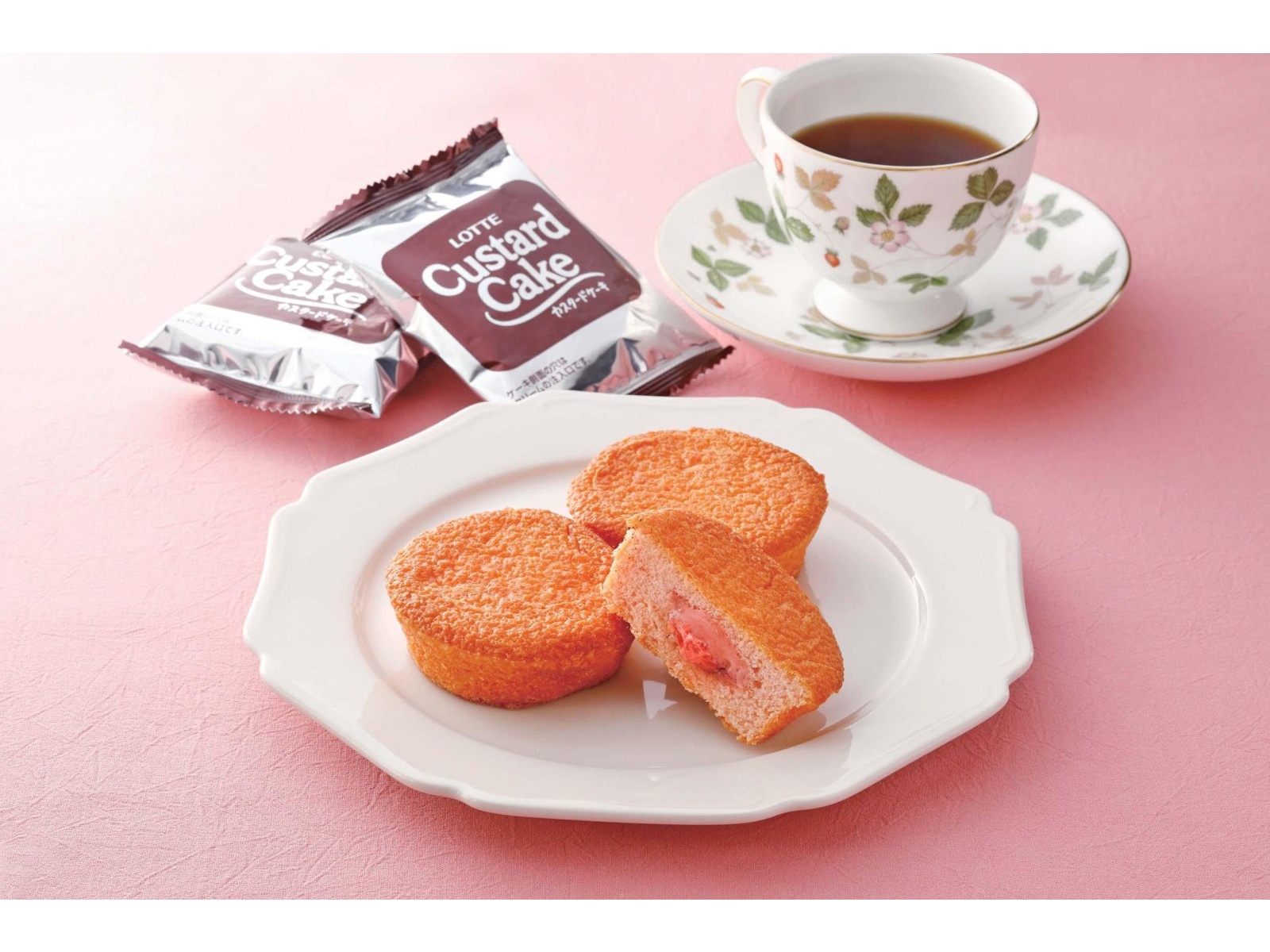 ロッテ カスタードケーキ贅沢果汁苺 6コ入| コープこうべネット