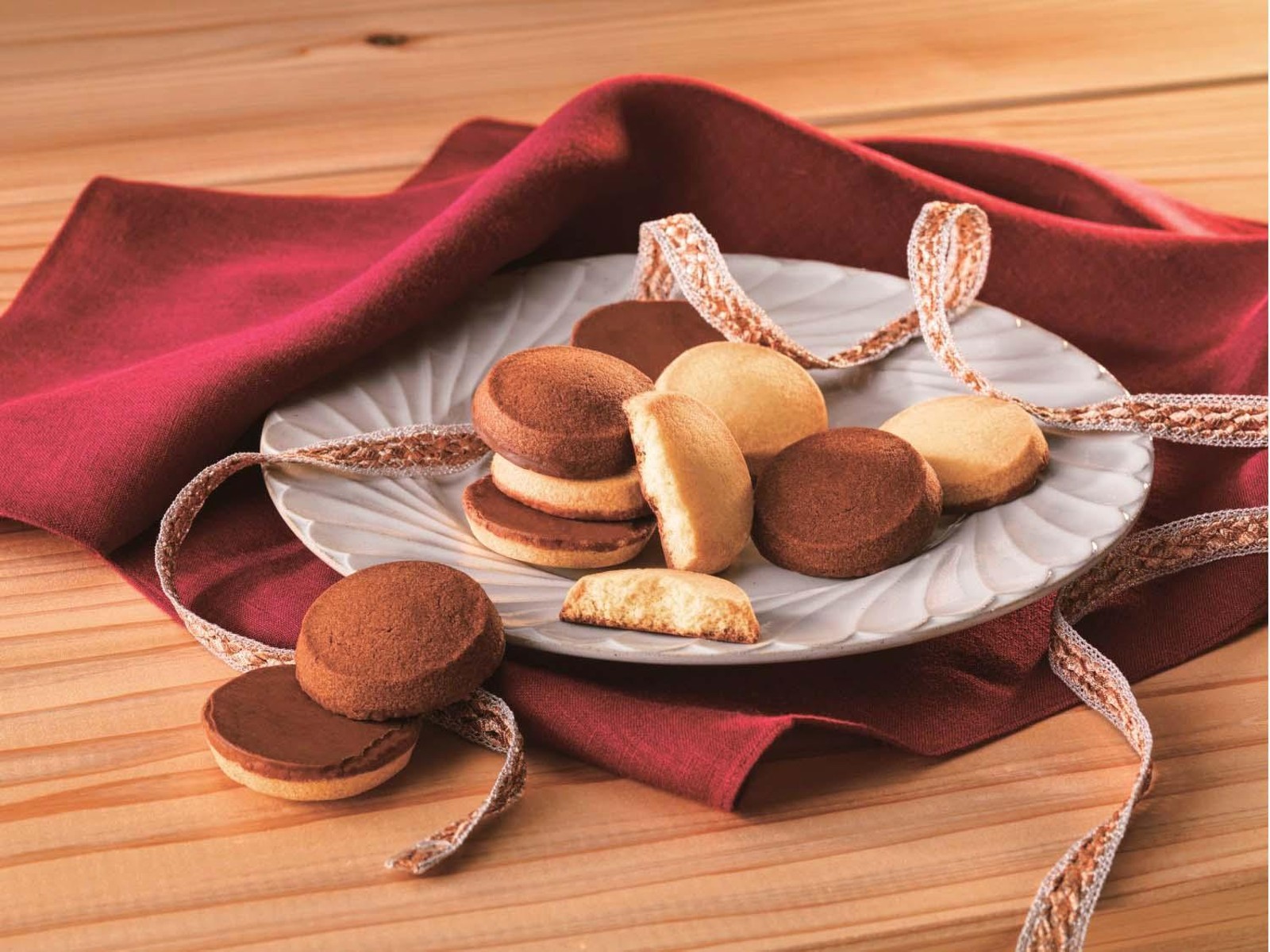 ロイズコンフェクト ロイズ チョコクッキーズ［プレーン＆ココア］ 1箱