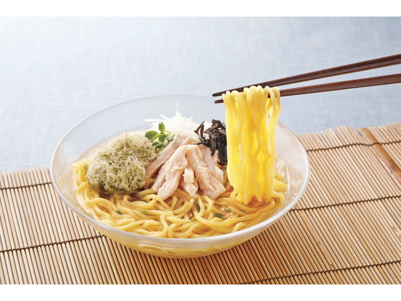 【激レア】ドッキリ 本物そっくり 原寸大 食品サンプル 冷やしそうめん 激レア】ドッキリ 本物そっくり 原寸大 食品サンプル 冷やしそうめん
