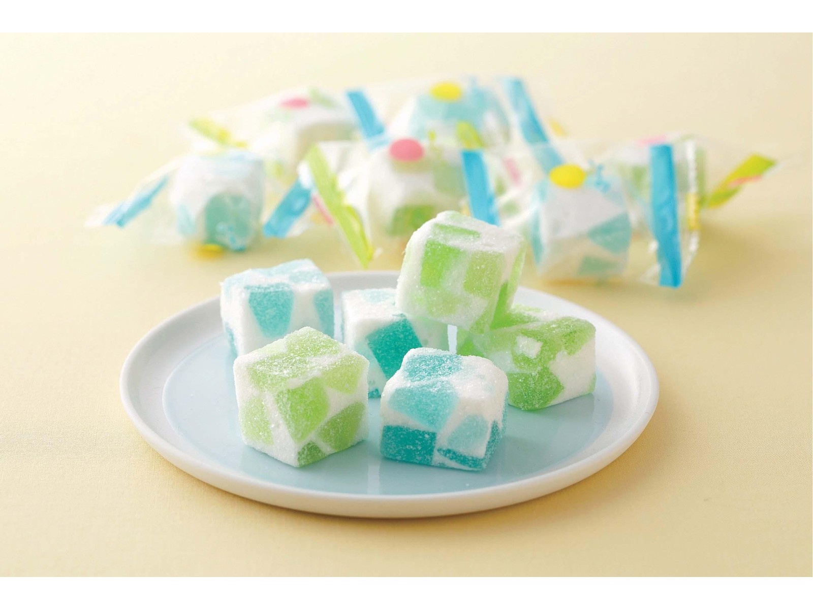 【絶版】新品・未開封 人生ゲームキャンディ メロンクリームソーダ andキャラメル「メロンクリームソーダ」が新登場 – 栄光堂ショップ