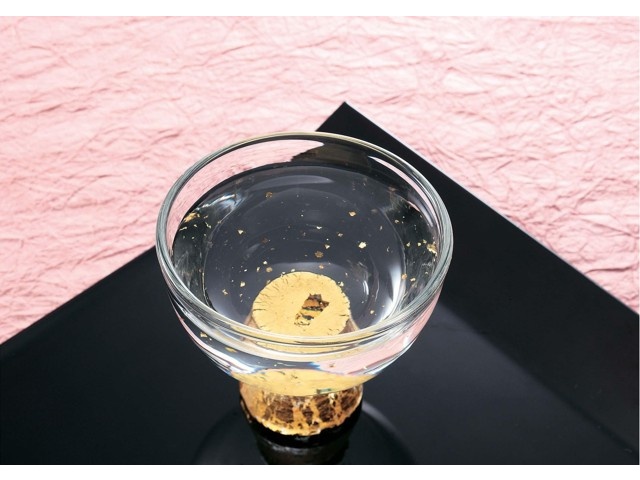 宝酒造 上撰 松竹梅 祝彩 純金箔入 720ml（瓶） | コープこうべネット