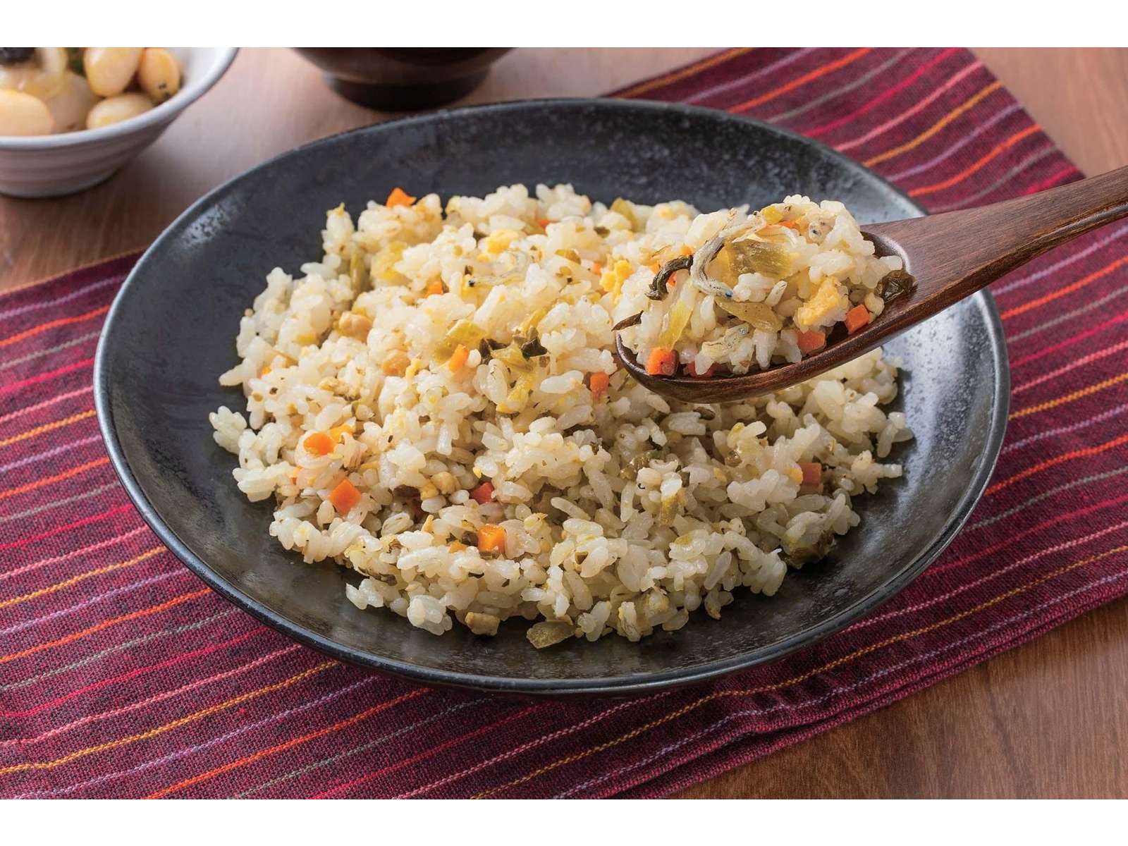 全国農協食品 発芽玄米入り高菜とじゃこのピラフ 400g(2食組) | コープ