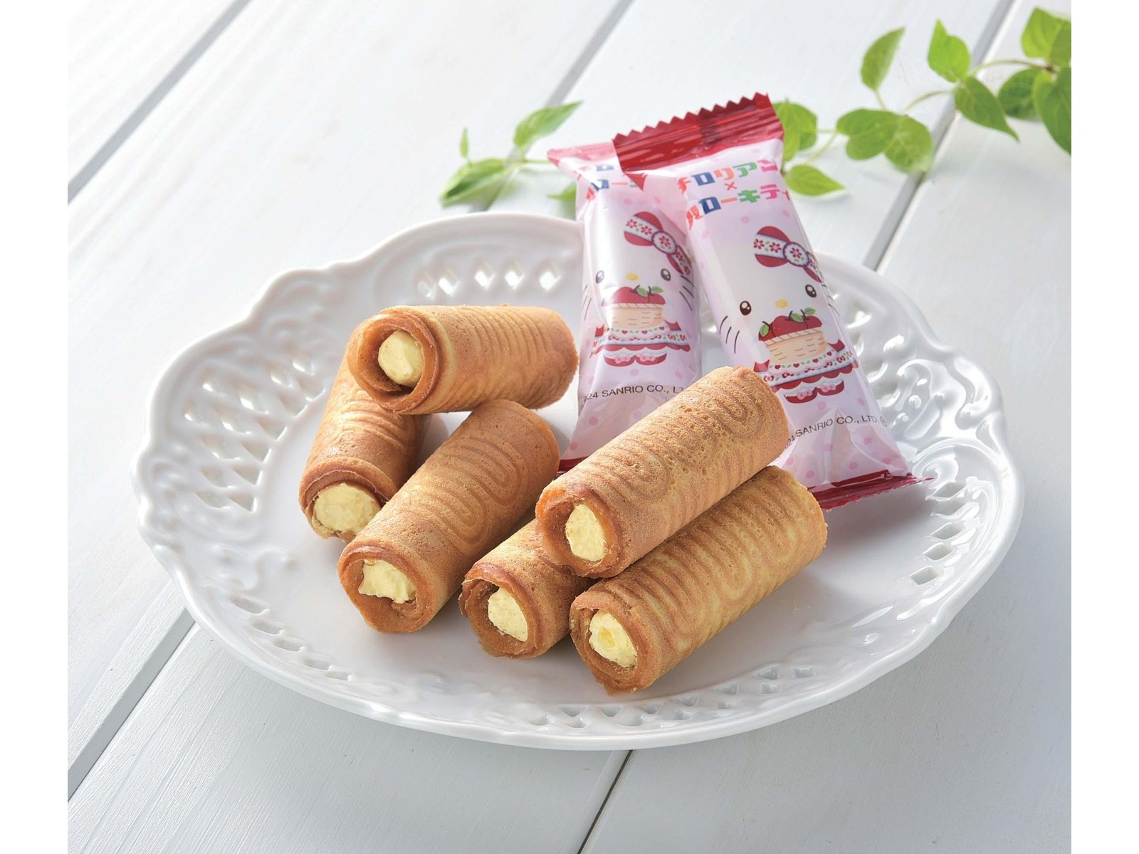 チョコちゃんページ　( お取り置きバーレイ) 福岡「千鳥屋」 チロリアン×ハローキティ 1缶（8本入）| コープ