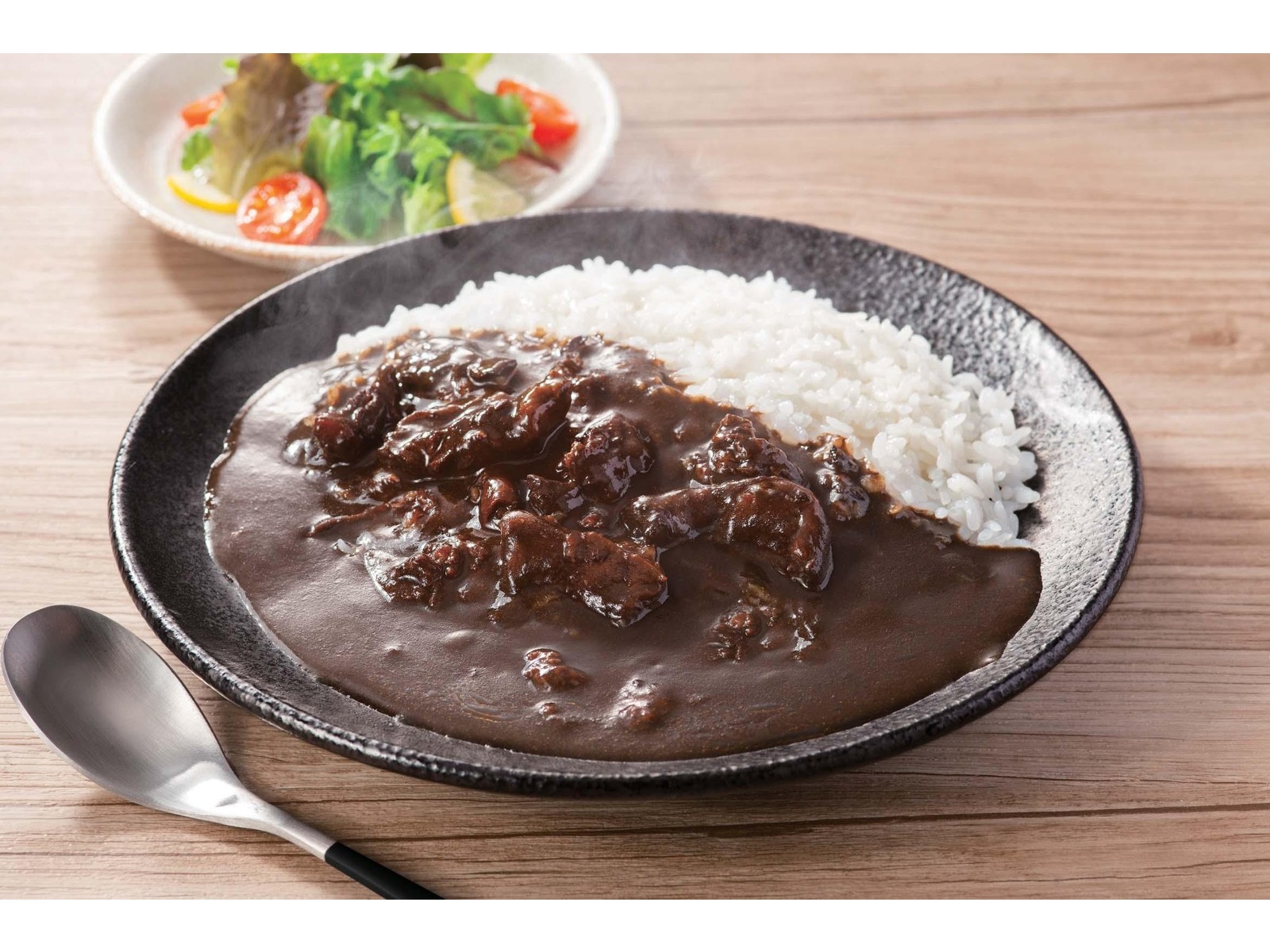 648Pで交換】三田屋総本家 黒毛和牛の牛すじカレー 180g | コープ