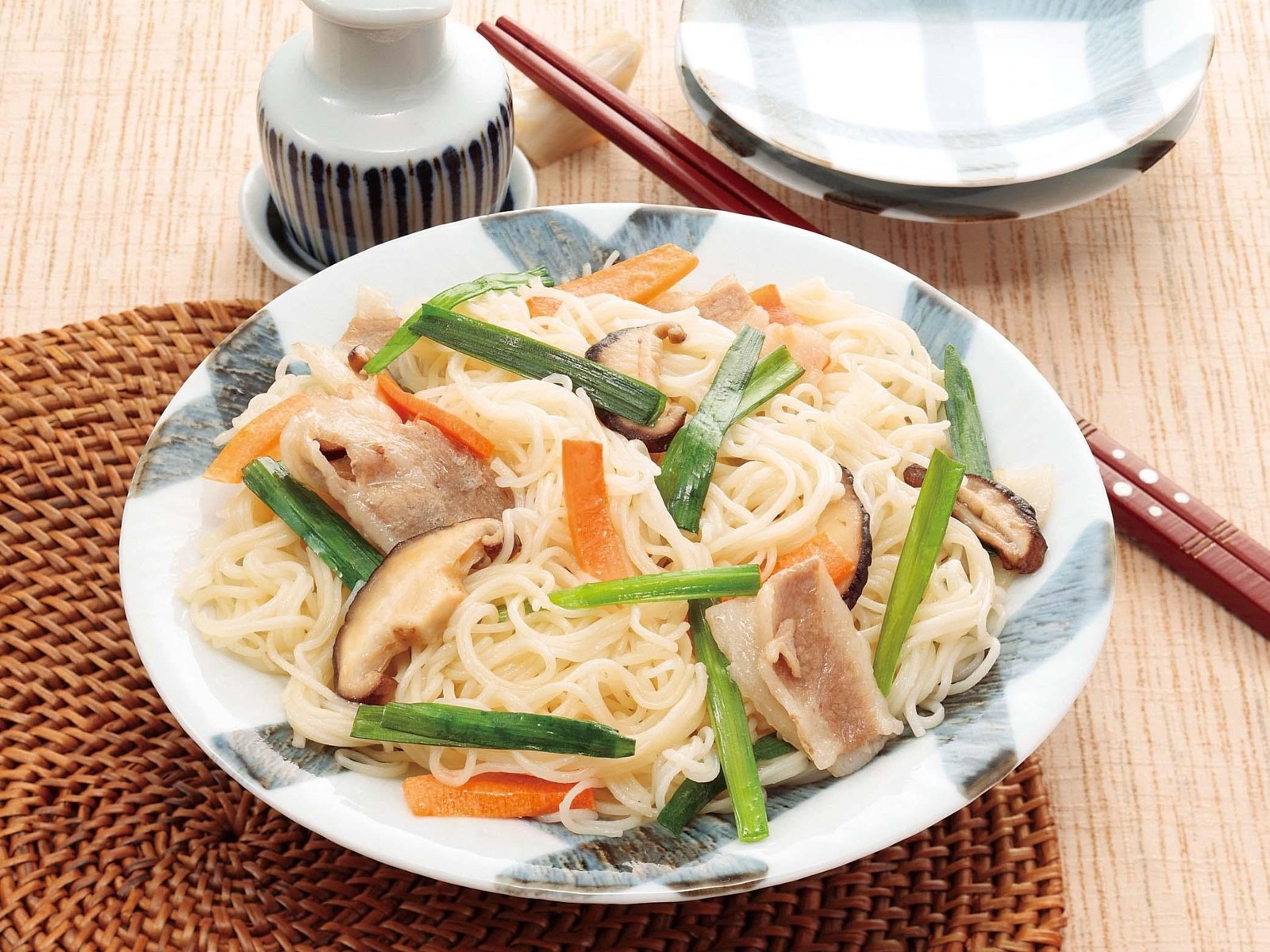 兵庫県手延素麺協同組合 手延素麺揖保乃糸(松級)増量品 1箱2.25kg（50g