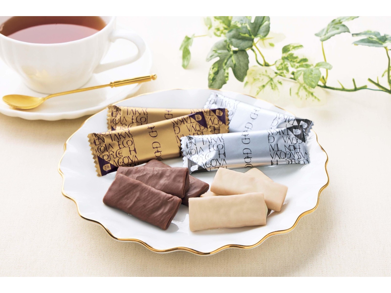 本高砂屋 ショコラエコルセ 1箱（20枚入）| コープこうべネット