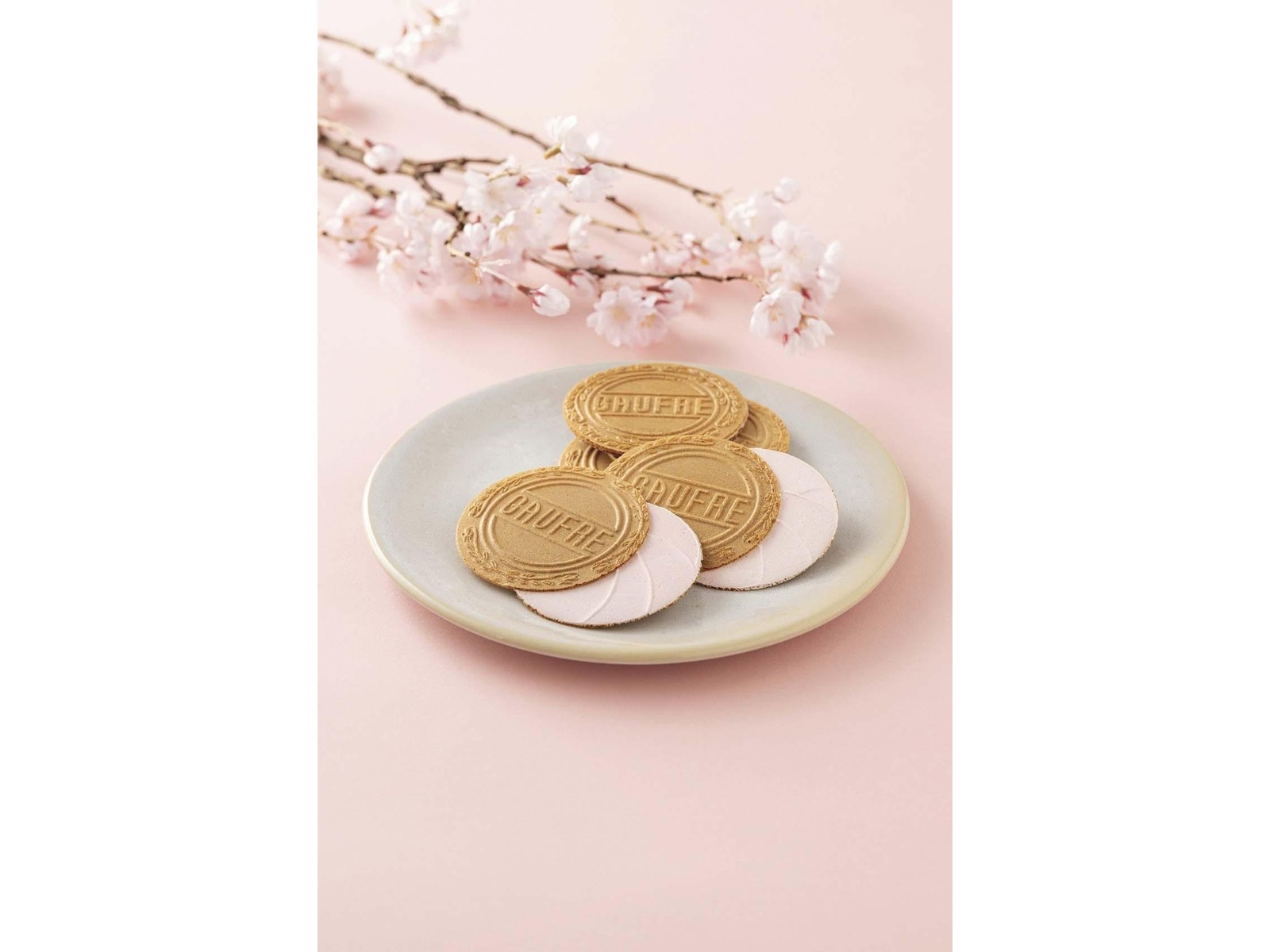 神戸風月堂 プティーゴーフルさくら風味 1箱（3枚×4袋入