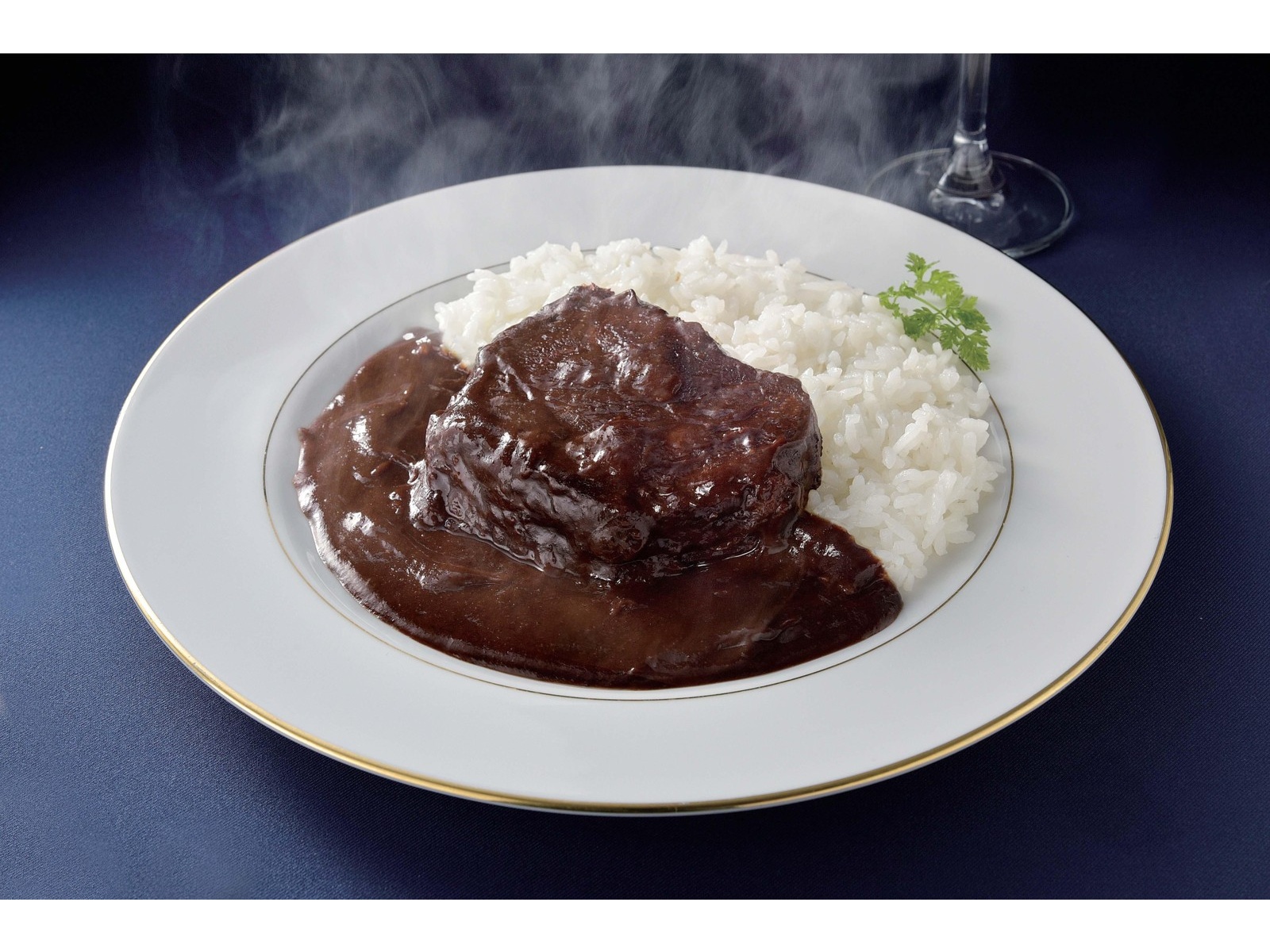 柿安本店 KAKIYASU PREMIUM 牛ほほ肉カレー 1人前（200g） | コープ