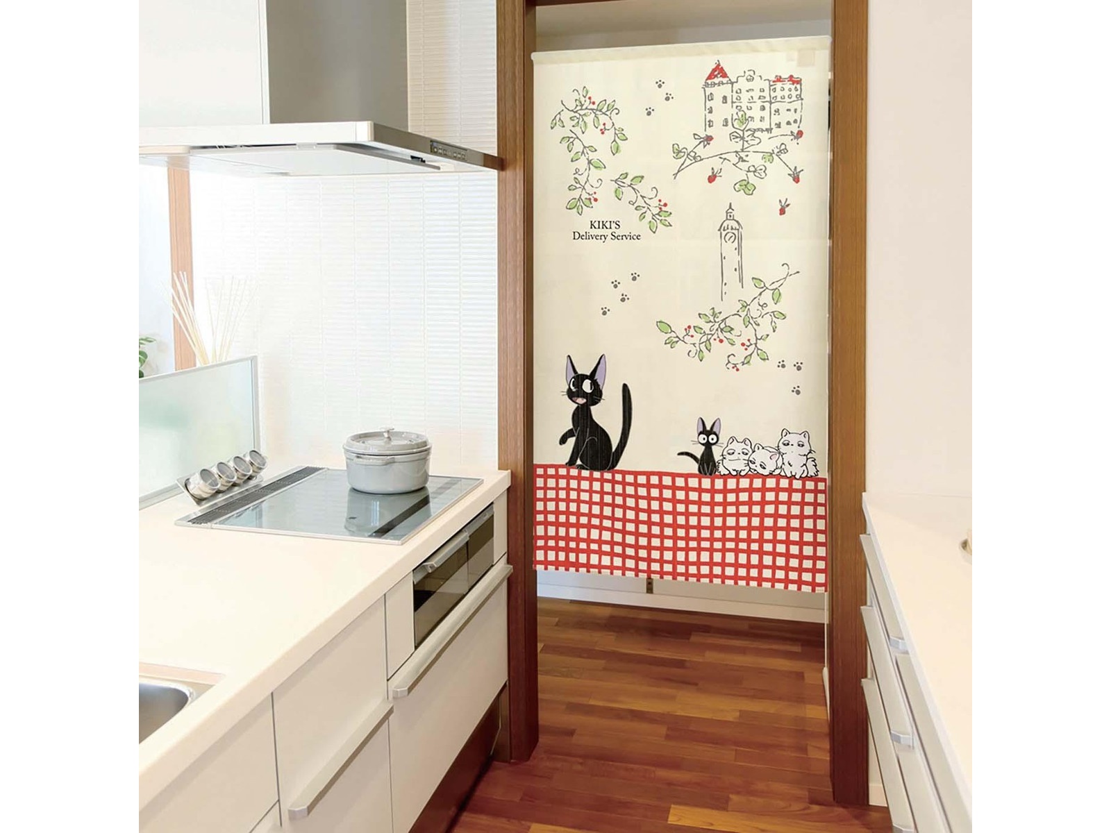 魔女の宅急便のれん 1枚 ジジと子どもたち 85×150cm| コープこうべネット