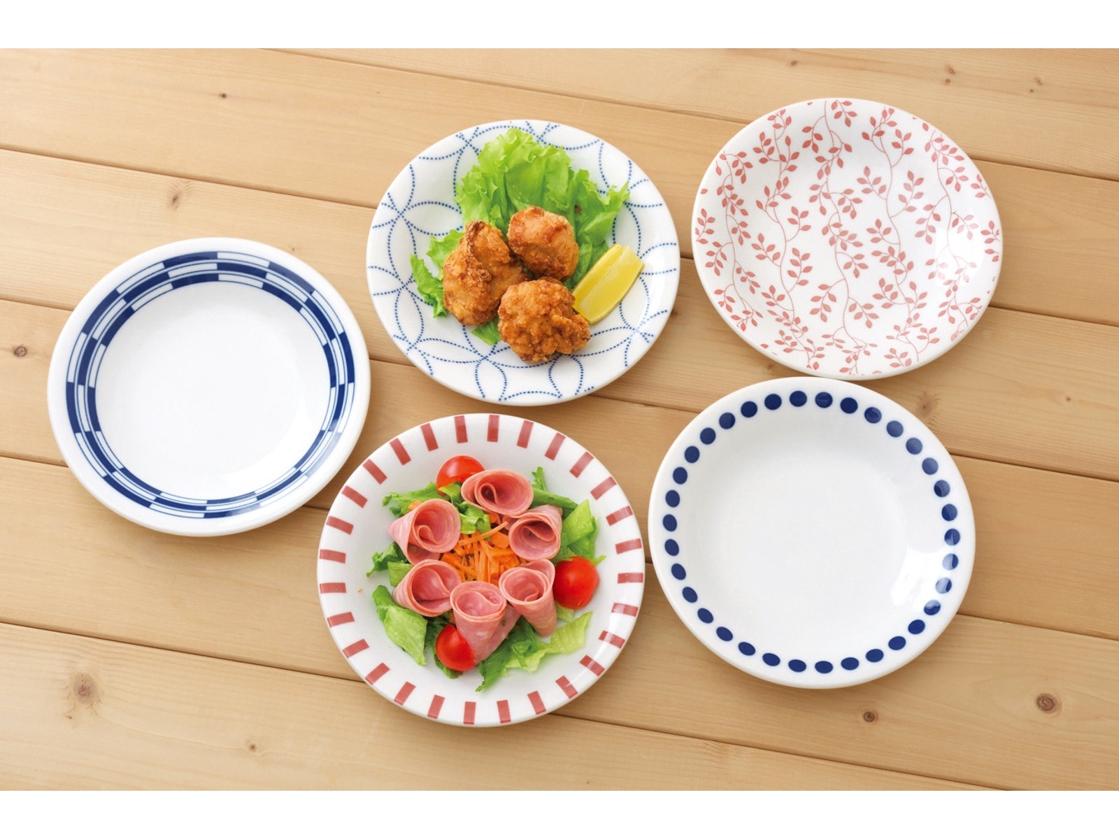 中国のCanton Enamel（広東エナメル）七宝焼の皿と、コップ 中国のCanton Enamel（広東エナメル）七宝焼の皿と、コップ