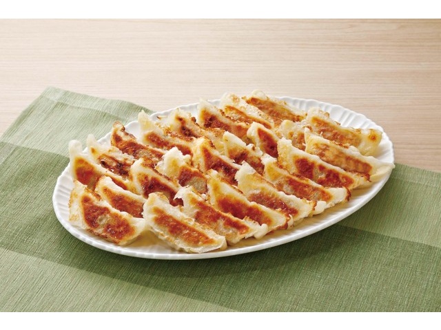 大阪王将 羽根つき餃子 大盛り 標準50コ(1225g)| コープこうべネット